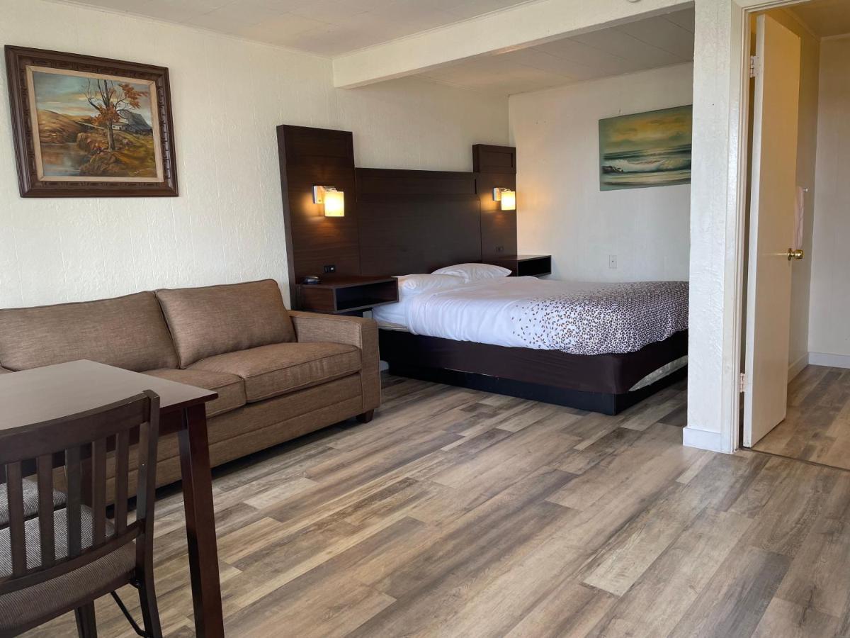 Holiday Motel Вестпорт Екстер'єр фото